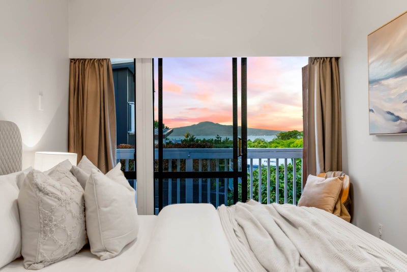 16 Rawhitiroa Road, Kohimarama, Auckland - Carousel 2