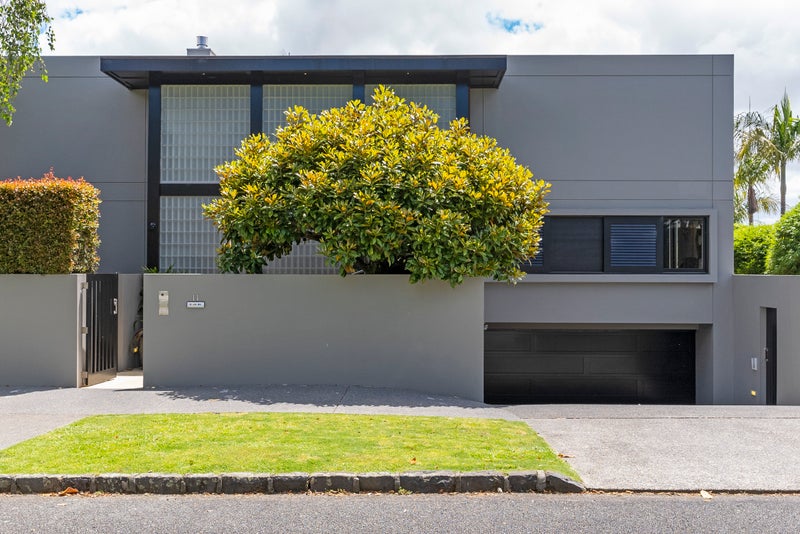 11 Bella Vista Road, Herne Bay, Auckland - Carousel 1