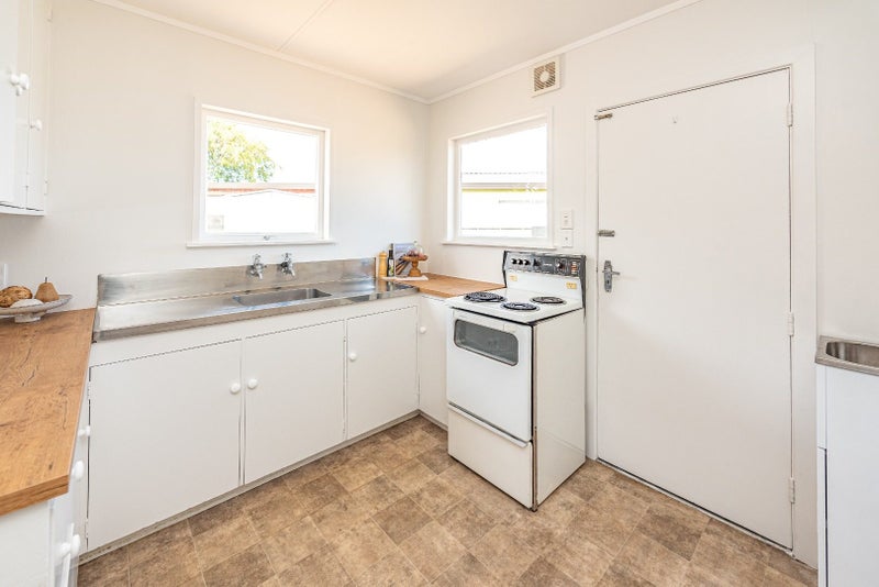 91C Heads Road, Gonville, Whanganui - Carousel 2