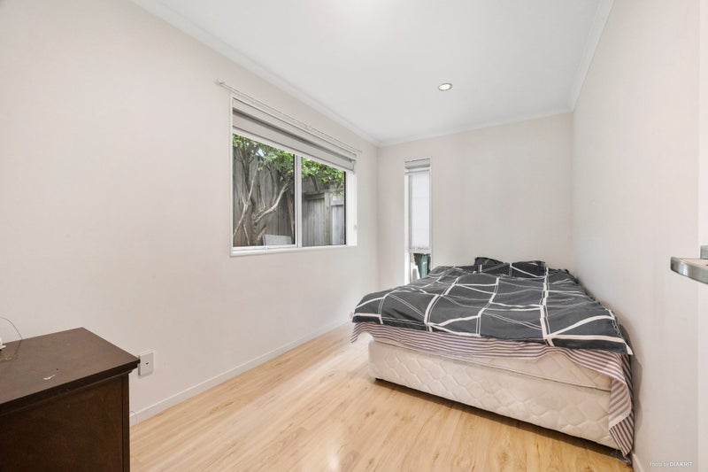 1E Bollard Avenue, Mount Albert, Auckland - Carousel 18