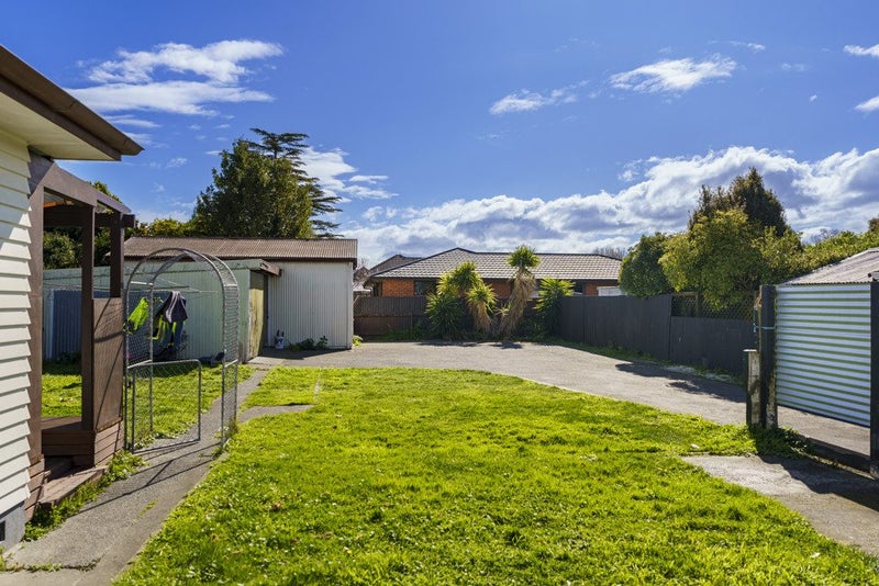 424 Montgomery Street, Raureka, Hastings - Carousel 21