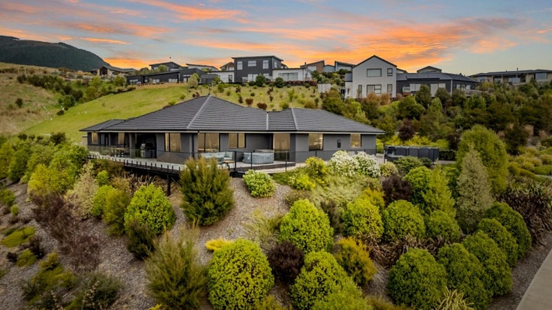 37 Quail Rise, Stoke, Nelson - Carousel 1