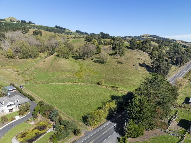 31 Main South Road, East Taieri, Mosgiel - Carousel 17