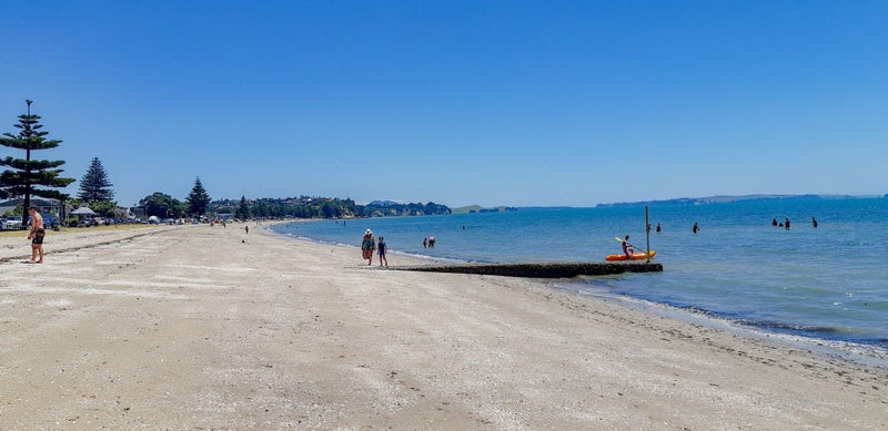 47 The Esplanade, Eastern Beach, Auckland - Carousel 10