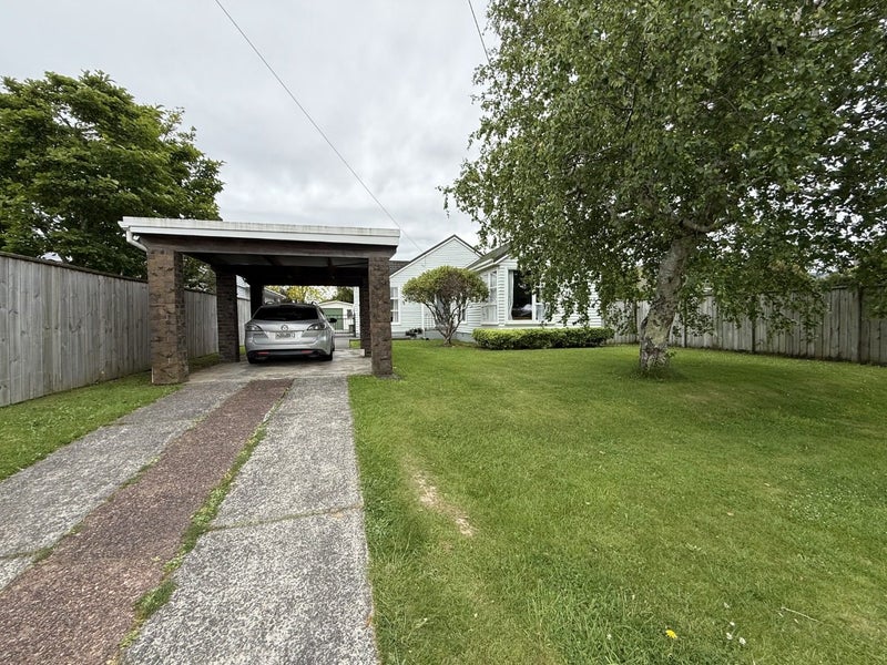 12 Argyle Grove, Trentham, Upper Hutt - Carousel 14