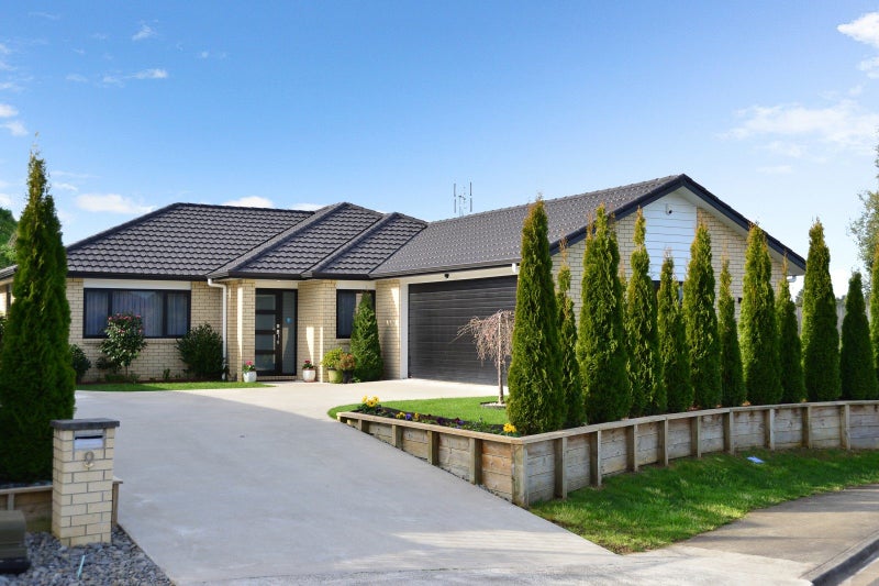 9 Soo Yong Place, Glenview, Hamilton - Carousel 1