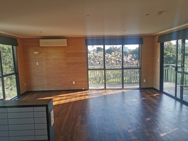 3/6 Baring Terrace, Strandon, New Plymouth - Carousel 1