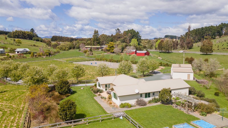 233 Westdale Road, Redwood Valley - Carousel 2