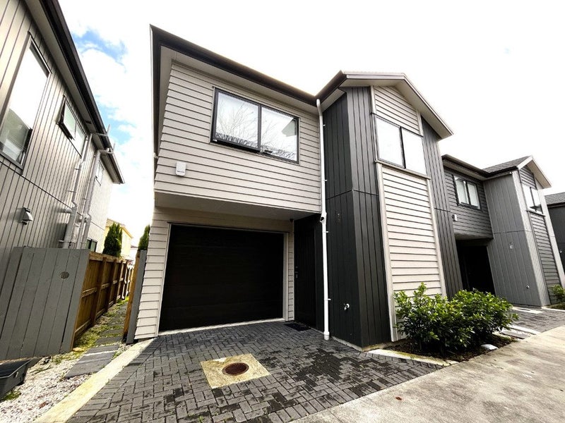 7D Coleman Avenue, Mount Roskill, Auckland - Carousel 2