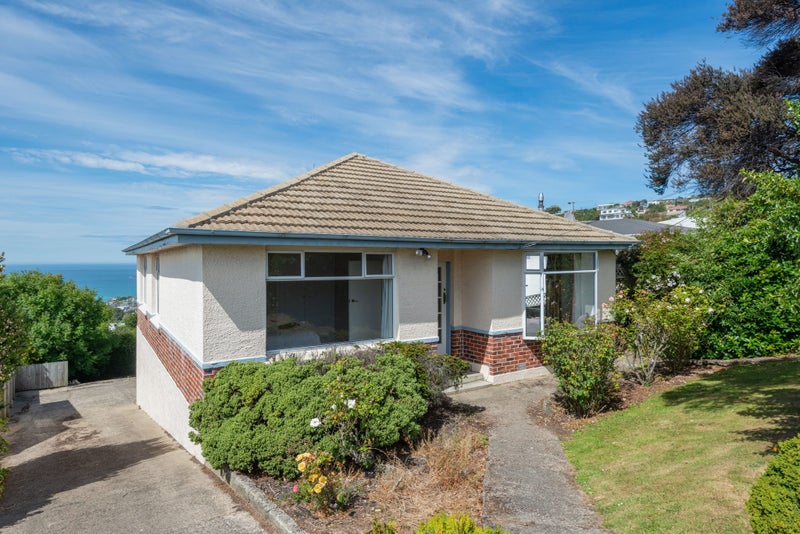 149 Easther Crescent, Kew, Dunedin - Carousel 1