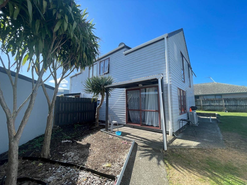 1/19 Solveig Place, Randwick Park, Auckland - Carousel 12
