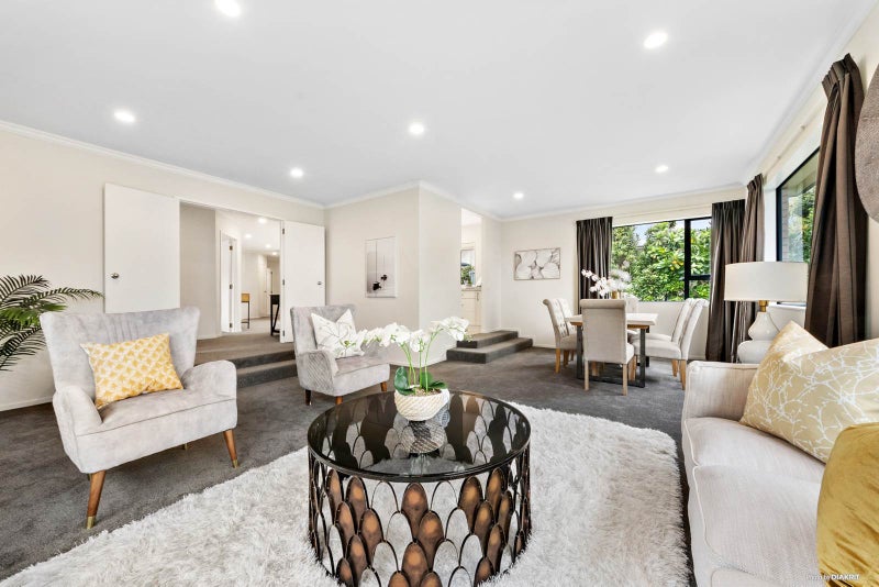 12 Luckens Road, West Harbour, Auckland - Carousel 2