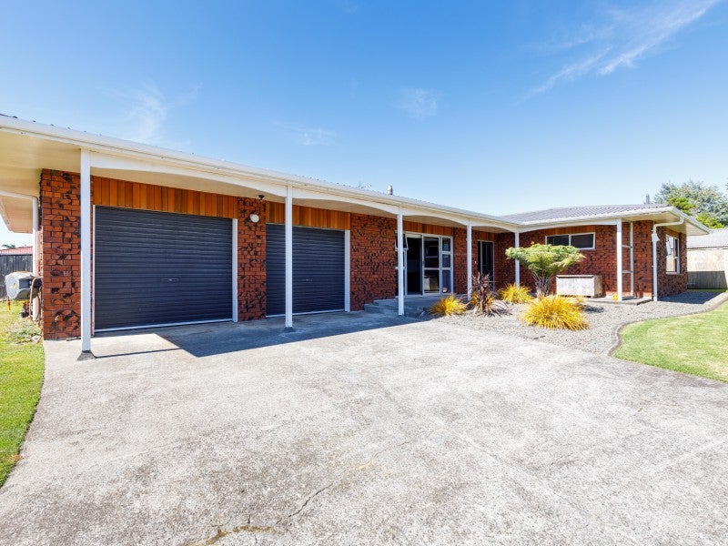 16 Leon Place, Waitara, Waitara - Carousel 1