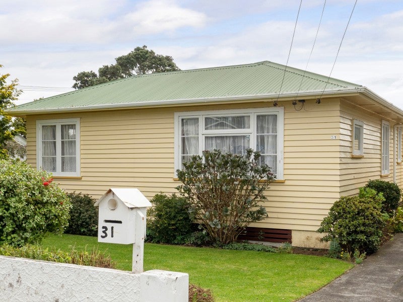 31 Princes Street, Fitzroy, New Plymouth - Carousel 1