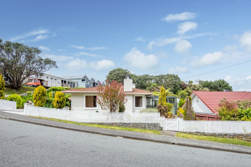 7 Montreal Grove, Kingston, Wellington - Carousel 1