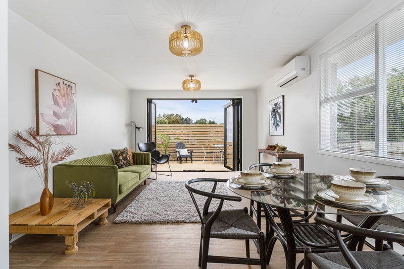 22 Lindis Place, Mangere Bridge, Auckland - Carousel 2