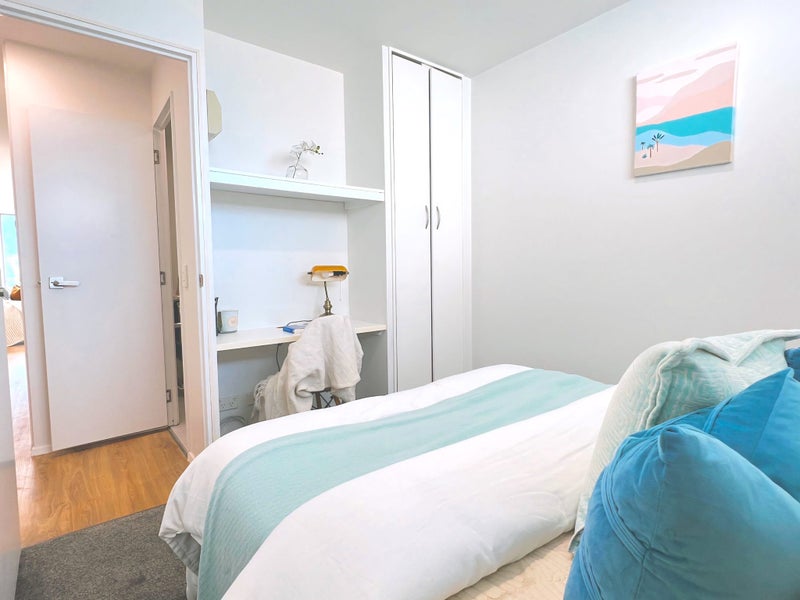 10J/147 Hobson Street, Auckland Central, Auckland - Carousel 1