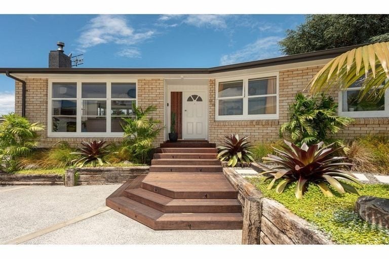 4 Beaufort Avenue, Brookfield, Tauranga - Carousel 1