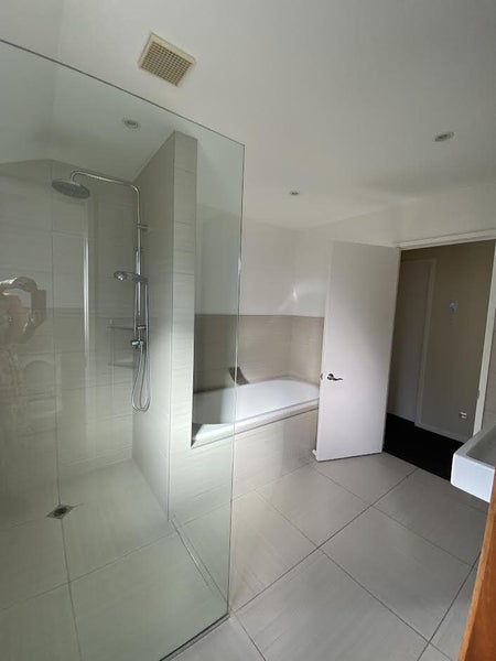 66 Tauhinu Road, Greenhithe, Auckland - Carousel 28