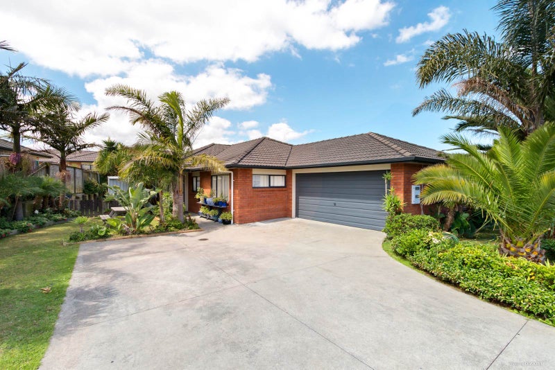 4 Retreat Drive, Mangere, Auckland - Carousel 1