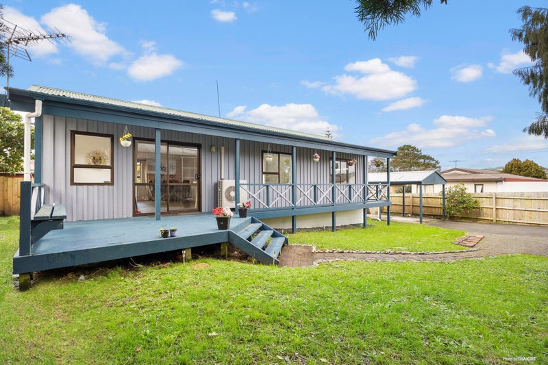 2/10 Fruitvale Road, New Lynn, Auckland - Carousel 1