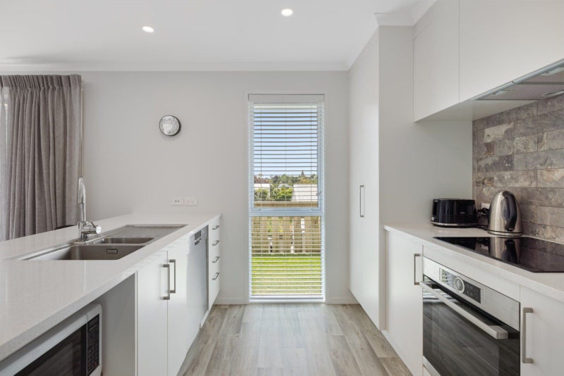 20 Dunrobbin Place, Gate Pa, Tauranga - Carousel 2