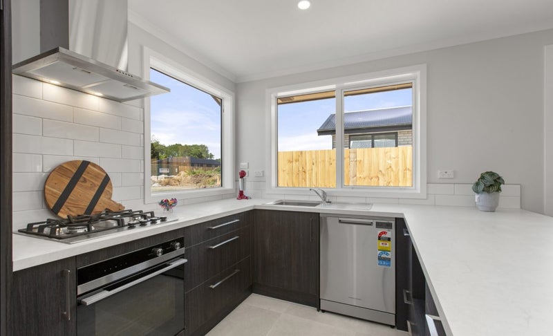 9 Houpara Place, Papamoa, Papamoa - Carousel 2