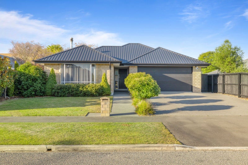 33 Broadhaven Avenue, Parklands, Christchurch - Carousel 1