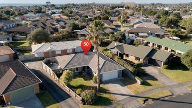 50 Pacific View Road, Papamoa Beach, Papamoa - Carousel 1