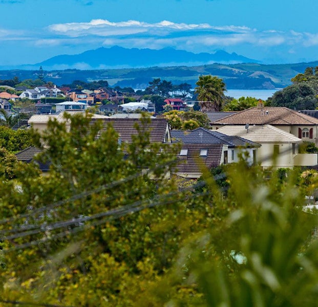 1/602 Beach Road, Rothesay Bay, Auckland - Carousel 23