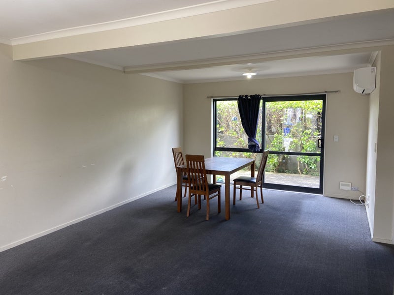 30D Hogan Street, Hamilton East, Hamilton - Carousel 2