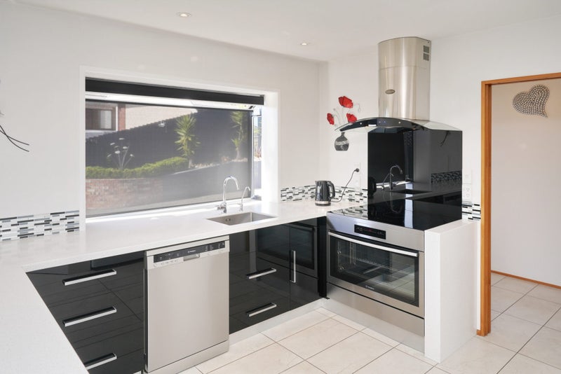 29 Stillwater Avenue, Burwood, Christchurch - Carousel 2