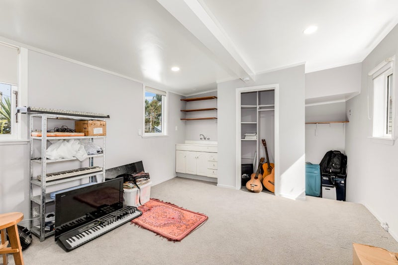 169 Ohiro Road, Brooklyn, Wellington - Carousel 23
