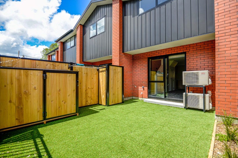 5/1 Milne Crescent, Taita, Lower Hutt - Carousel 1