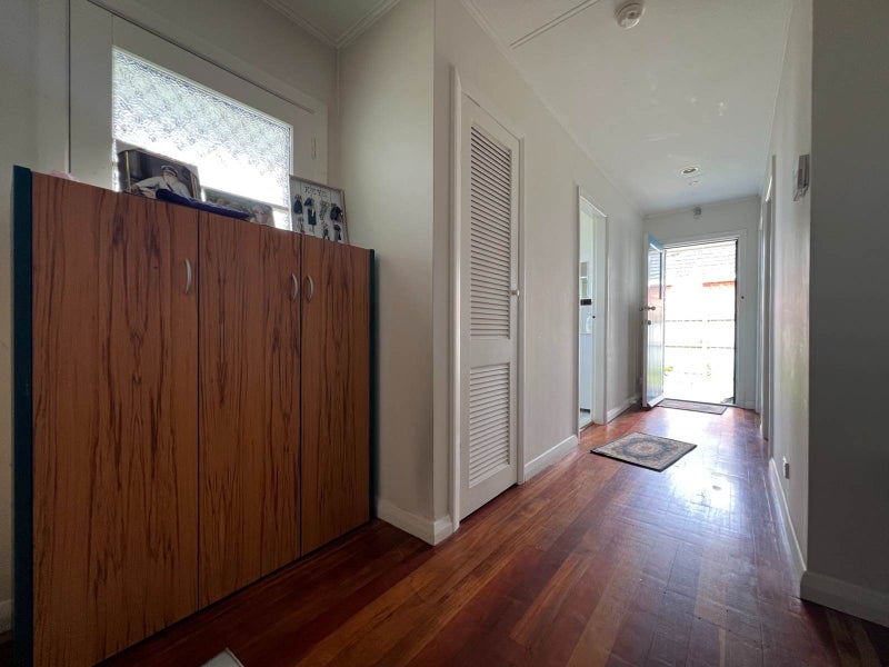 9 Mareth Street, Panmure, Auckland - Carousel 2