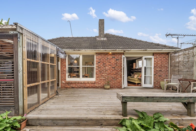 4 Inglewood Street, Wai o Taiki Bay, Auckland - Carousel 2