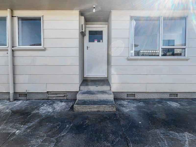 11 Colonial Place, Kelvin Grove, Palmerston North - Carousel 14