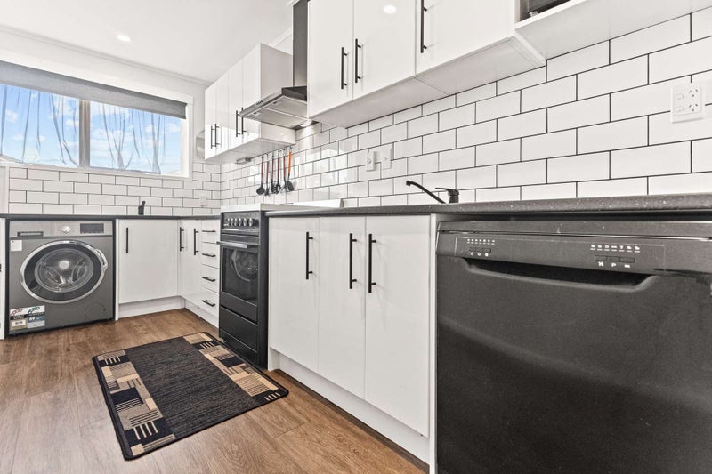 32B Phillip Street, Victoria, Rotorua - Carousel 2