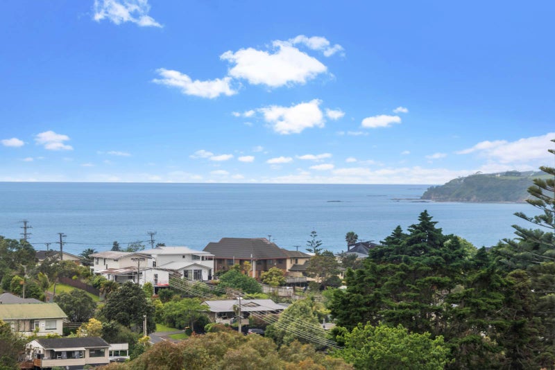 21 Gledstane Road, Stanmore Bay, Whangaparaoa - Carousel 2