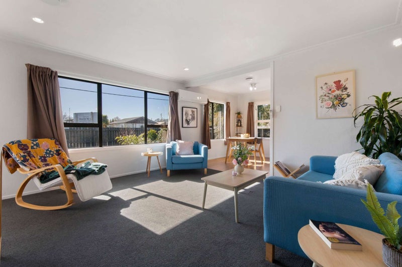 11 Iles Road, Lynmore, Rotorua - Carousel 1