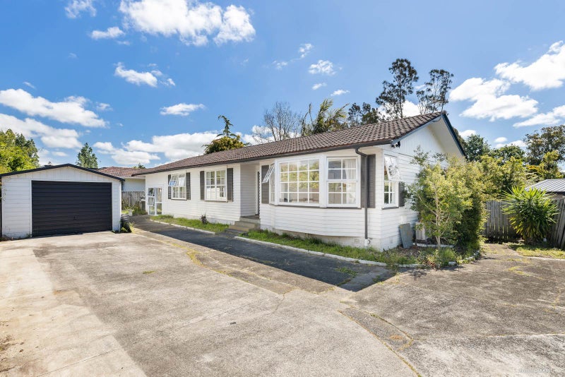 5 Pixie Place, Pakuranga Heights, Auckland - Carousel 1