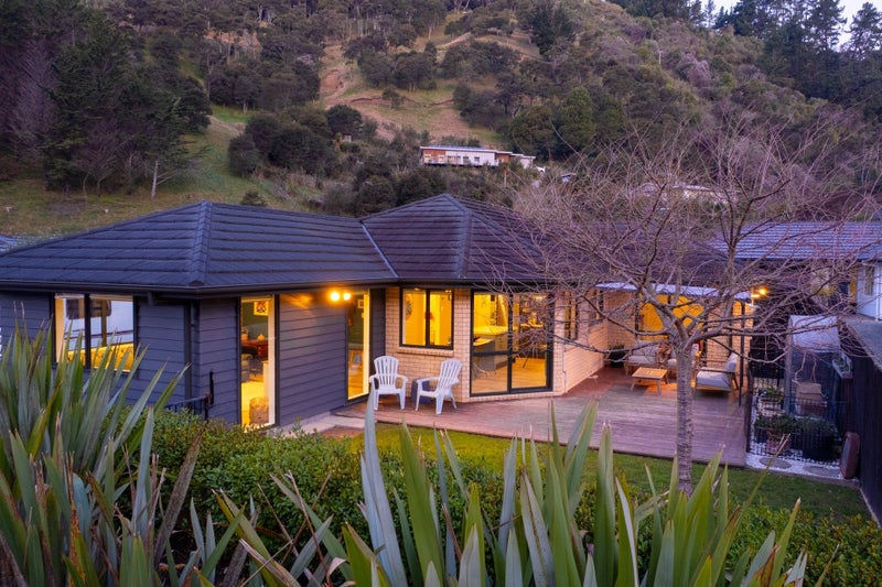 5 Tindle Place, The Brook, Nelson - Carousel 2