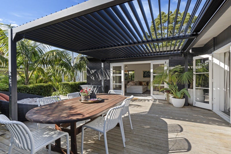 222 Tukapa Street, Westown, New Plymouth - Carousel 2