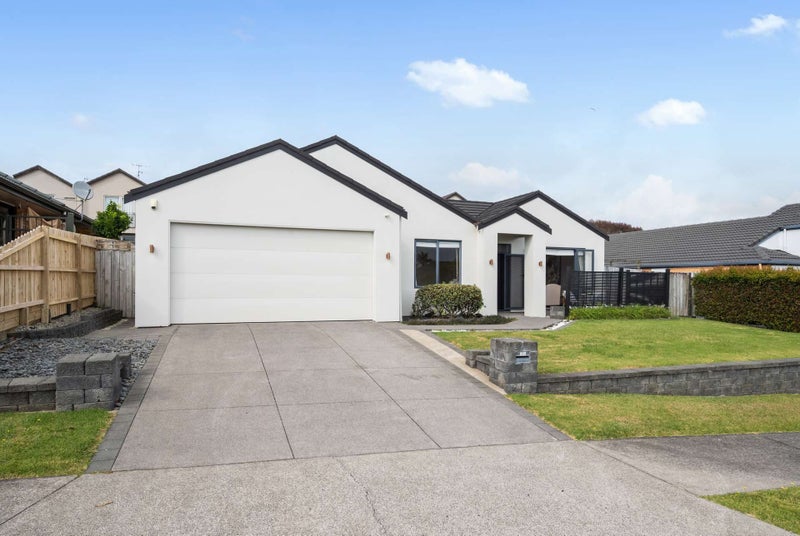 5 Ridgefield Lane, East Tamaki Heights, Auckland - Carousel 1