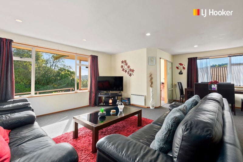 8 Benfell Street, Green Island, Dunedin - Carousel 1