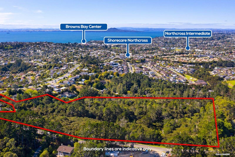 9 Lonely Track Road, Fairview Heights, Auckland - Carousel 1