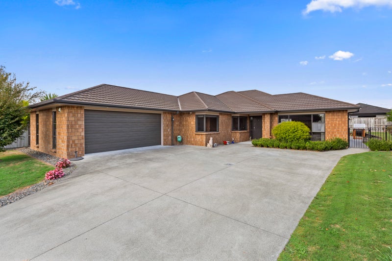 13 Cole Thomas Place, Huntington, Hamilton - Carousel 1