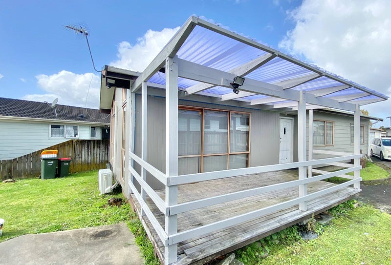 17 Balloch Street, Randwick Park, Auckland - Carousel 1