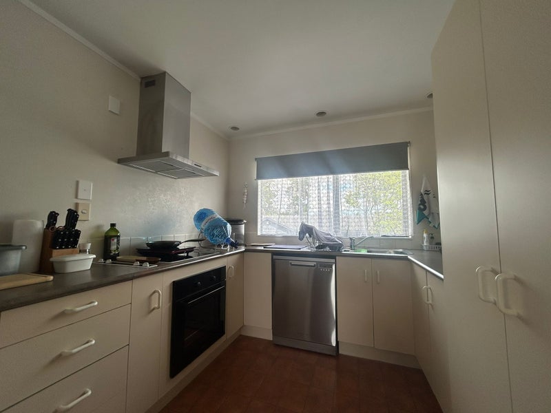 183 Burswood Drive, Burswood, Auckland - Carousel 2