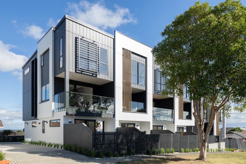 33 Turama Road, Royal Oak, Auckland - Carousel 14